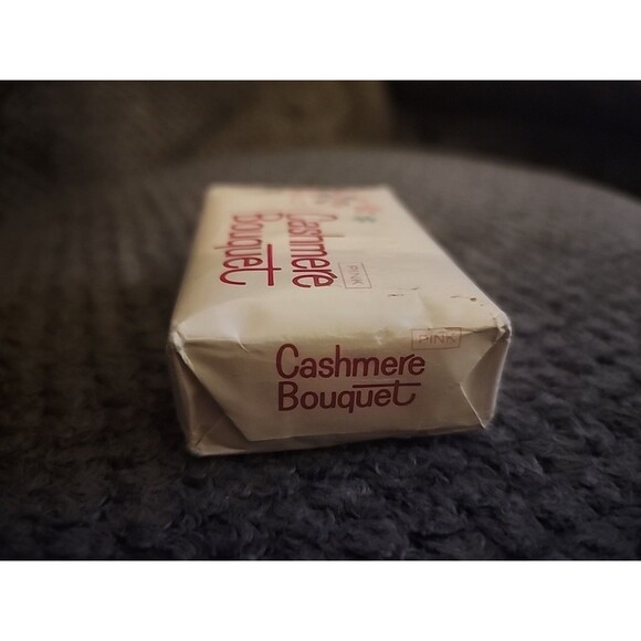 Vintage Cashmere Bouquet Beauty Bar Soap Mild Pink Made In USA - Picture 3 of 4